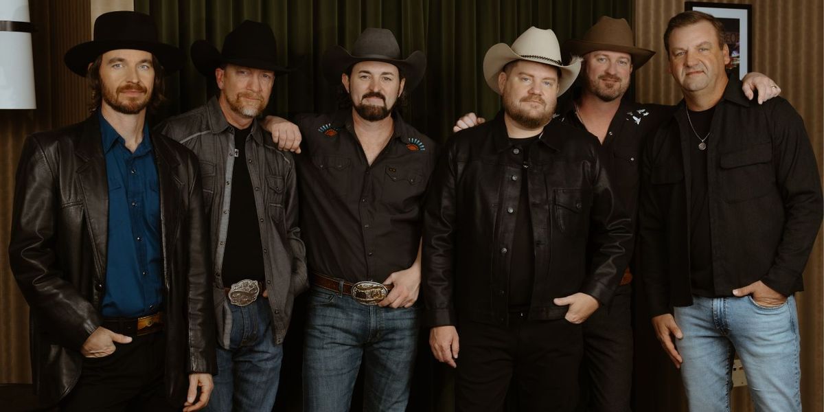 Randy Rogers Band at The Elmont