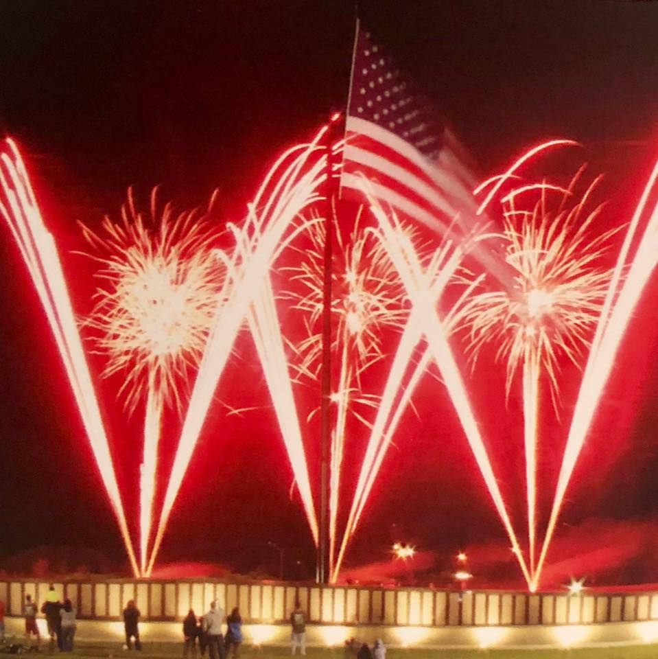 4th of July Fireworks Show Siouxland Freedom Park, Sioux City, IA