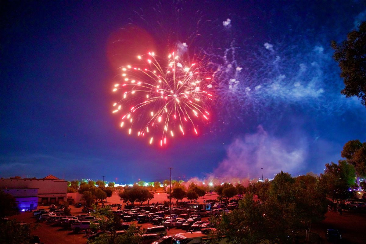 City of Santa Clarita Fireworks Show Valencia Town Center, Santa